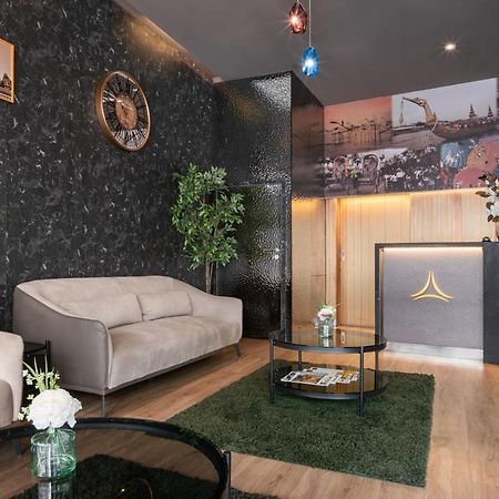 Aspira Gems Center Silom Hotel Bangkok Exterior photo