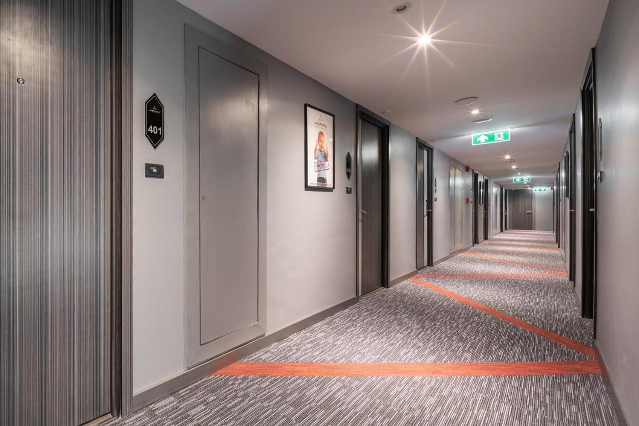 Aspira Gems Center Silom Hotel Bangkok Exterior photo