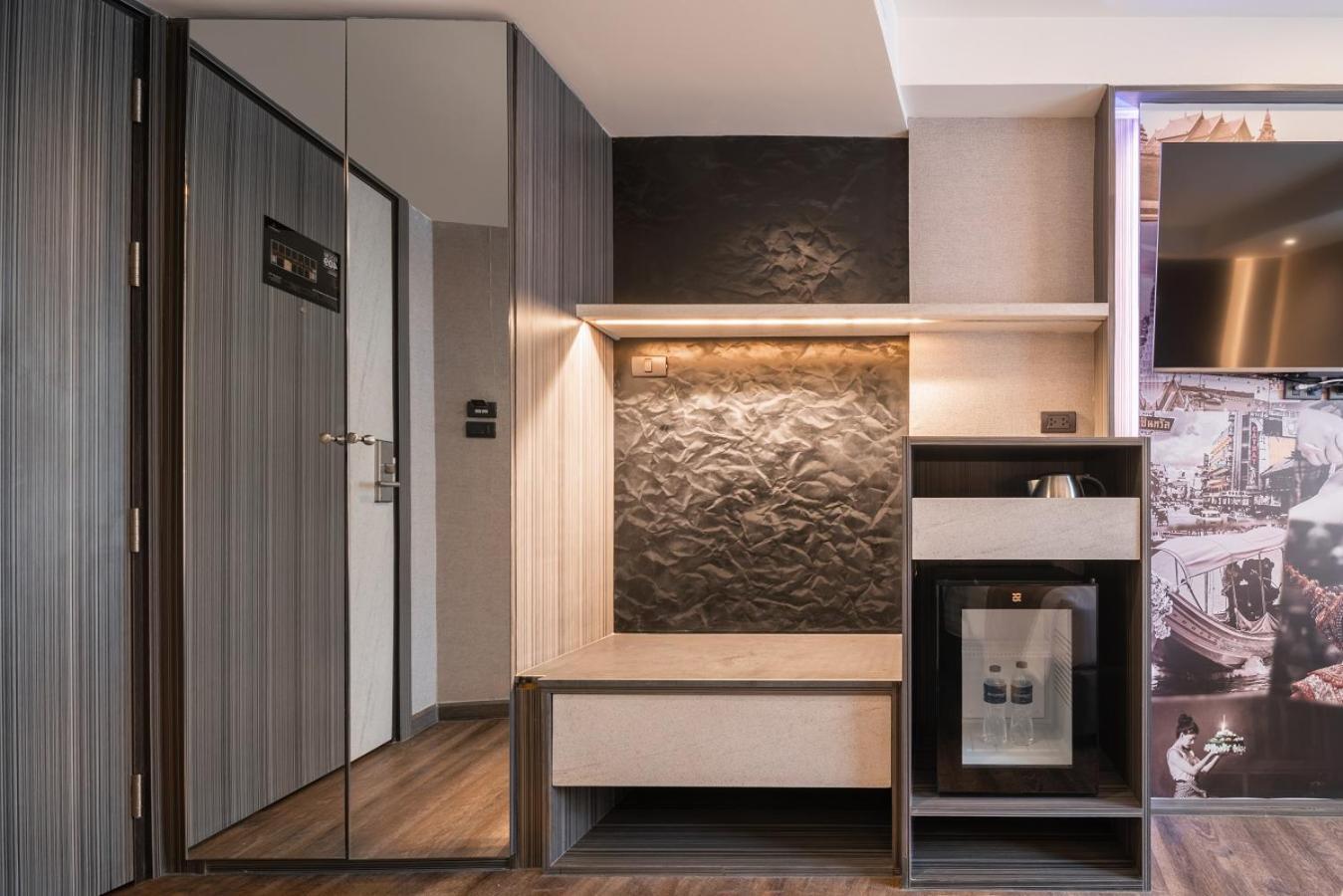 Aspira Gems Center Silom Hotel Bangkok Room photo